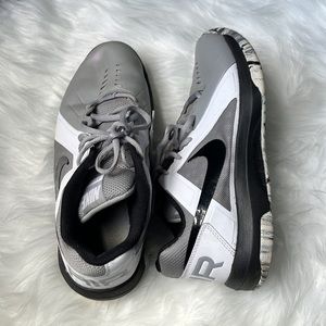 Men’s Nike sneakers size 8.5 US